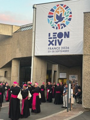 36 Lourdes   Evêques