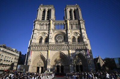 4 Notre Dame de Paris (©) Vatican Media