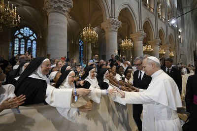 5 Notre Dame de Paris (©) Vatican Media