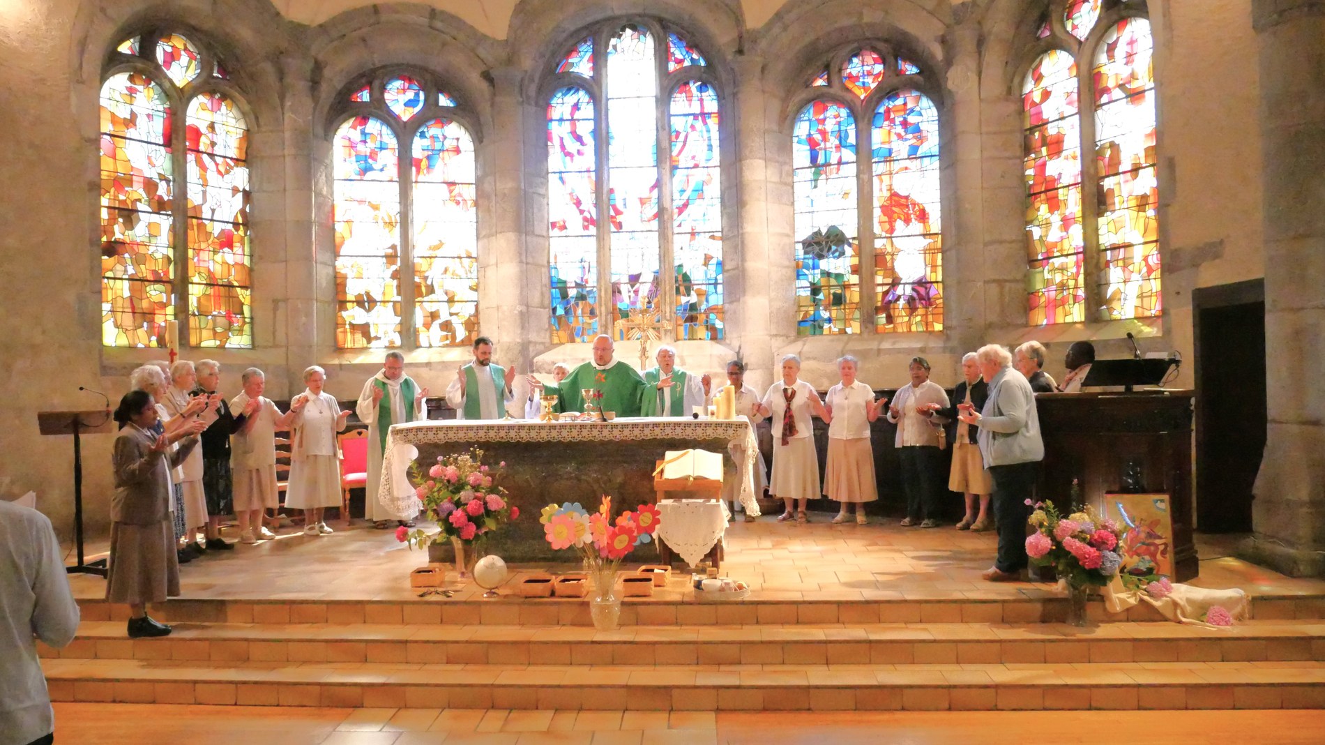 3-aout-2025-messe-daction-de-grace-pour-le-depart-des-soeurs-de-st-joseph-de-samoens