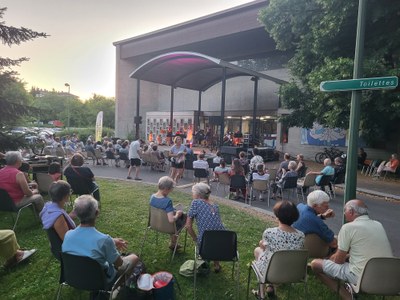 concert adora