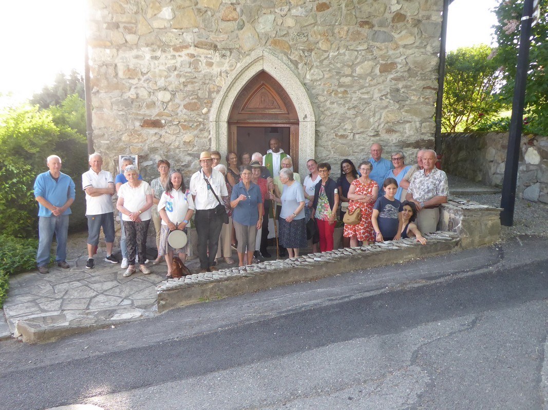 messe-a-la-chapelle-de-lyonnet