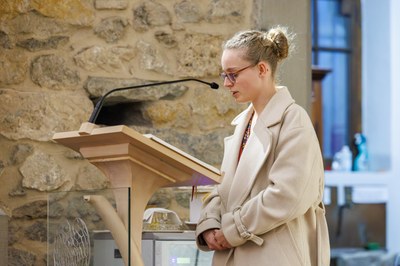 2026 02 07 Messe Jeunes Eveque CZ 6067