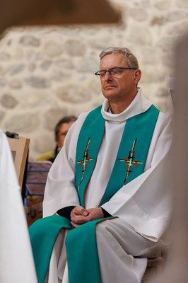 2026 02 07 Messe Jeunes Eveque CZ 6107