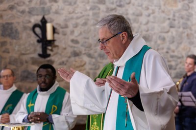 2026 02 07 Messe Jeunes Eveque CZ 6187