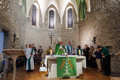 2026 02 07 Messe Jeunes Eveque CZ 6232