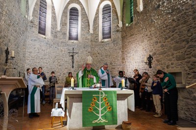 2026 02 07 Messe Jeunes Eveque CZ 6233