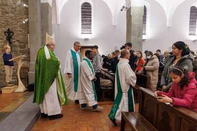 2026 02 07 Messe Jeunes Eveque CZ 6245