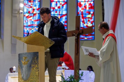 2025 04 12 Messe des Rameaux CZ 2206