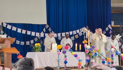 11   31 1 23   Visite Mgr LE SAUX   Ensemble scolaire St François Douvaine