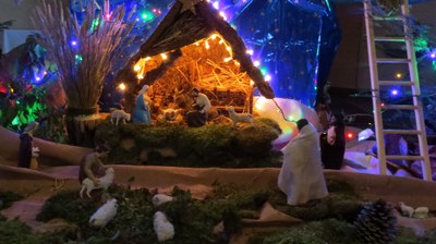 Crèche de Noël à l'église St Pierre La Balme de Thuy