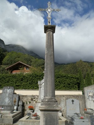 Croix du cimetière.