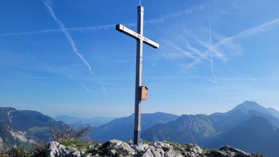 La nouvelle croix du Suet