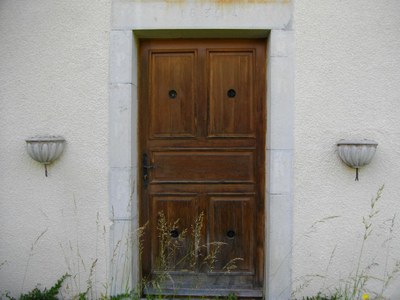 Chapelle des Pruniers, la porte