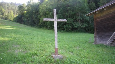 croix de 1869 sur l'envers du Bouchet