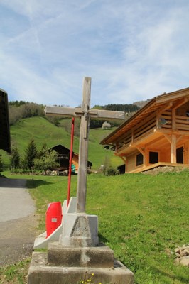 croix en bois au Bouchet.JPG