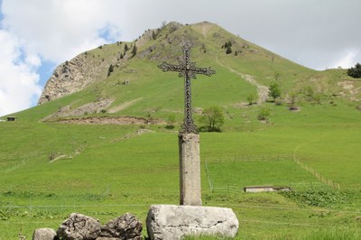 croix située près des chalets de Cuillery vers le Venay d'en haut.JPG