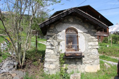 oratoire de la chapelle du Bouchet.JPG