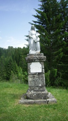 statue de sainte Anne apprenant à lire à Marie 1868.JPG