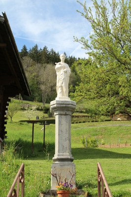 statue de St Joseph.Sur le Villard JPG