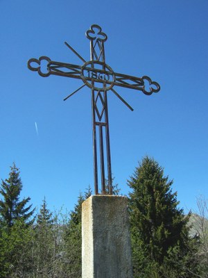 Croix dans les Prés du Lachat