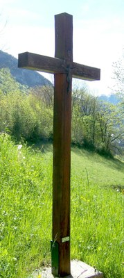 Croix de l' A F T - au bas de la route du Sappey