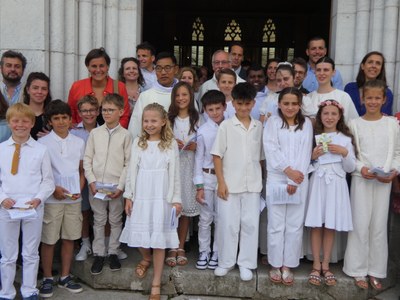 2026 05 03 leur 1ère communion (135)