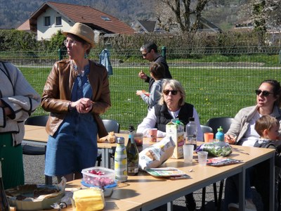 2025.04.06 futurs mariés + entrée église Lola et Zita (29).jpg